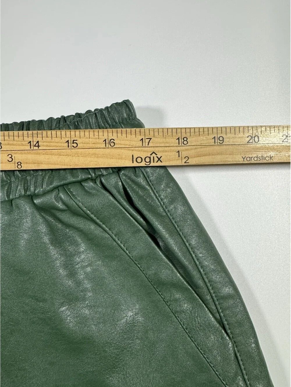 Maison Article Mens XL Green Faux Leather Shorts Drawstring Elastic Waist